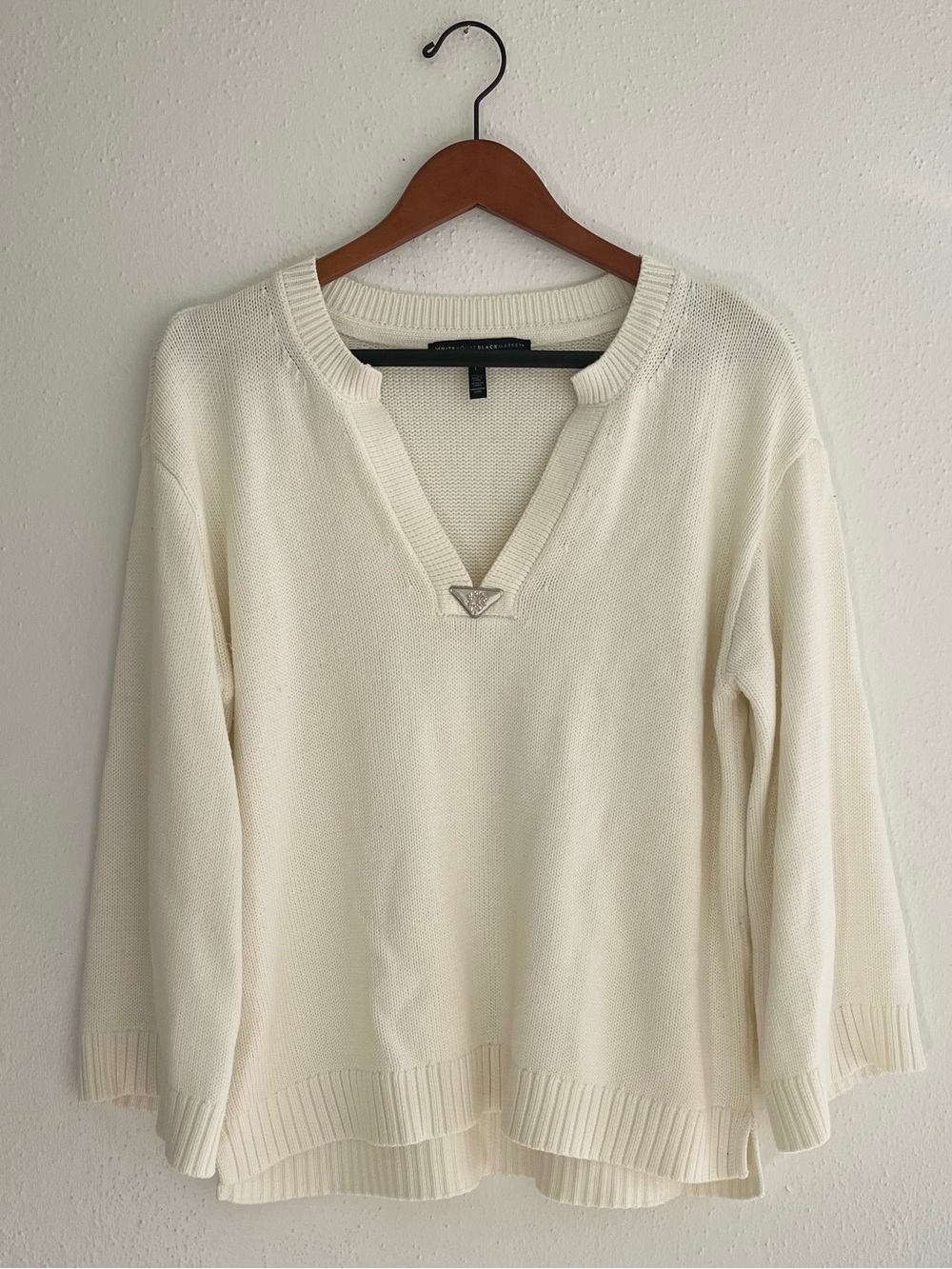 White House Black Market Cream Bell Sleeve V-Neck Knit Sweater WHBM